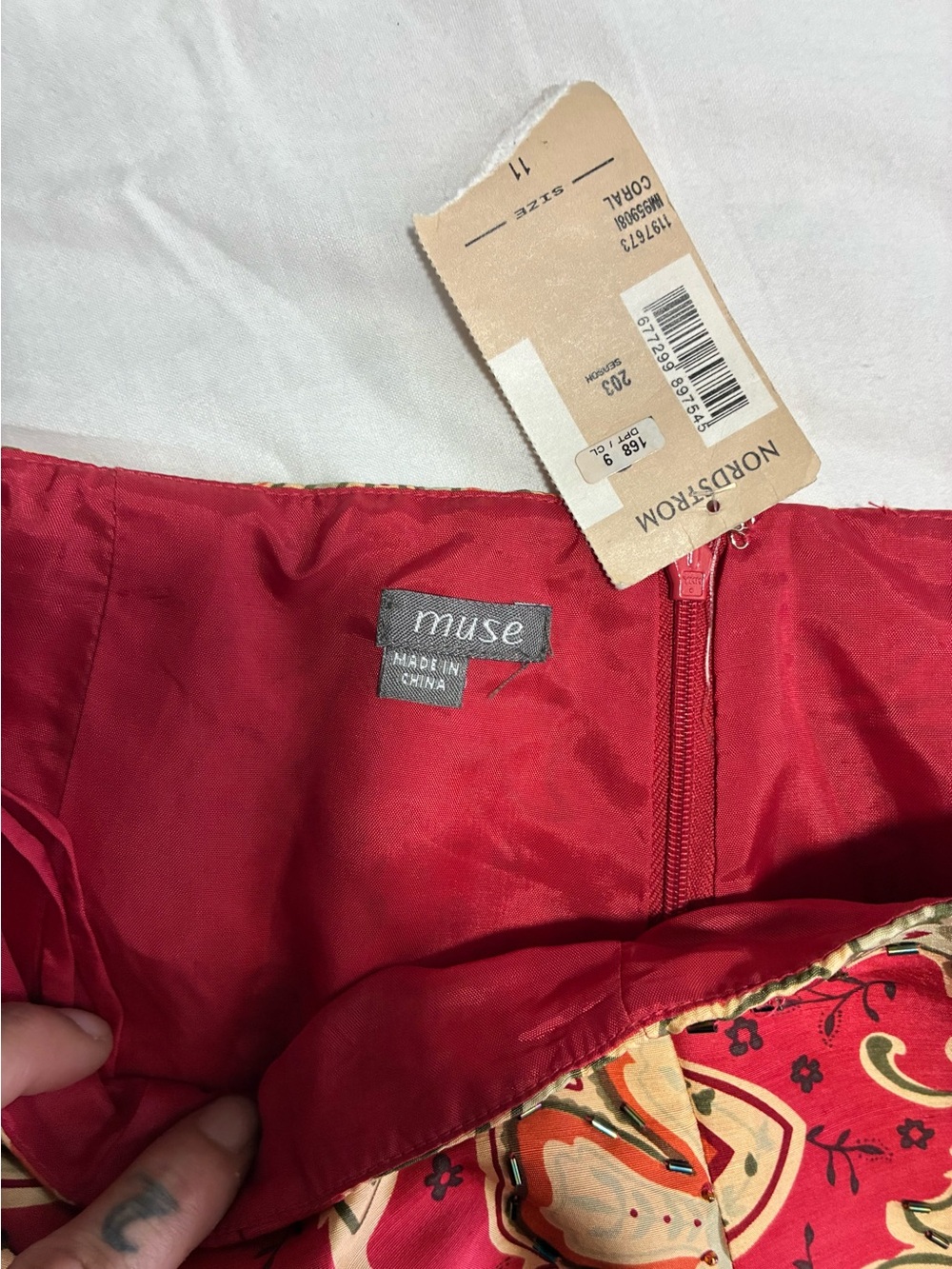 VTG Muse 11 Coral Red Floral Beaded Capris with Cream & Orange Accents - Picture 3 of 12